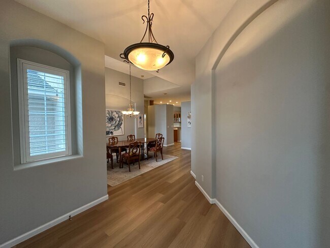 Building Photo - 1834 Treeline Way