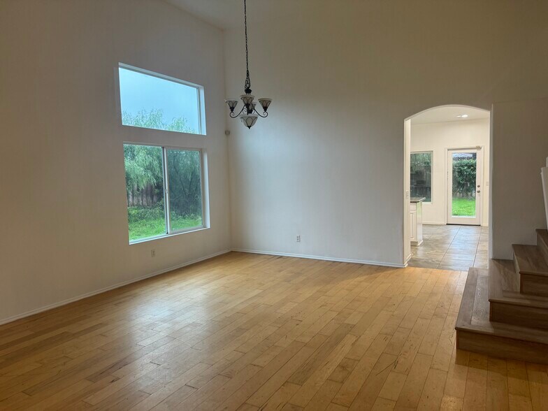 Building Photo - 1430 Jewelstone Cir