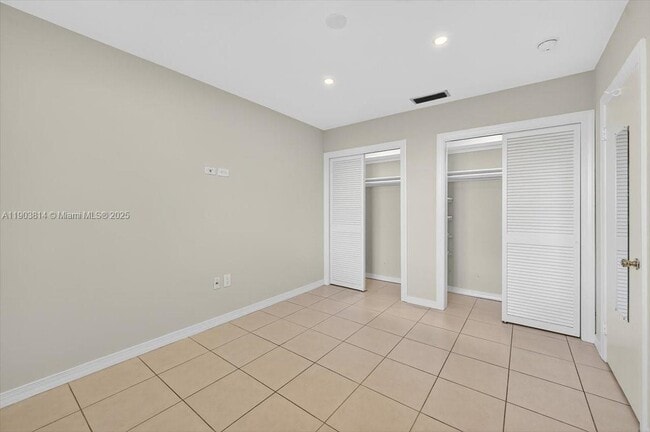 Building Photo - 349 Santander Ave