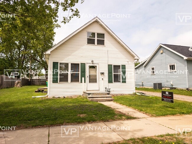 Primary Photo - 1016 Wirtz Ave
