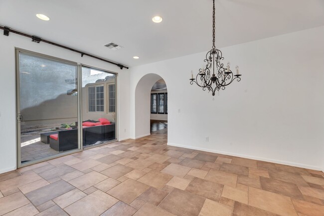 Building Photo - Highly Upgraded SPACIOUS home in desirable Aviano in Desert Ridge!