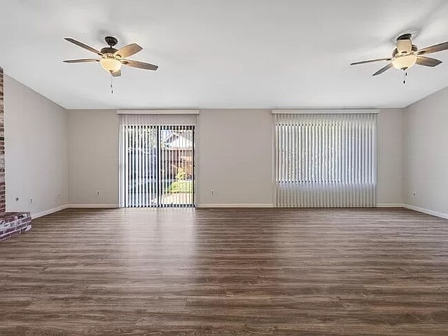 Building Photo - Ready To Go Recently Updated 3 Bedroom Single Story Home!!!