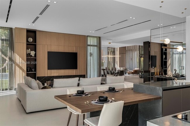 Building Photo - 12500 SW 64th Ave