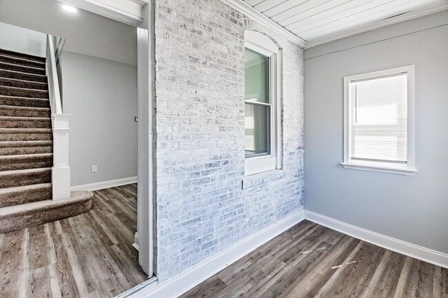 Building Photo - 3 Bedroom, 1.5 bath home in the City of Wilmington