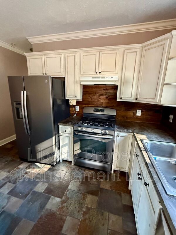 Building Photo - 143 Quail Dr