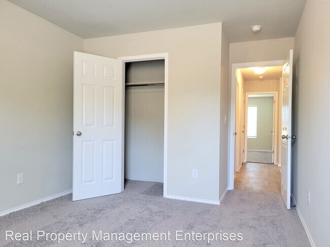 Building Photo - 3 br, 2 bath House - 21242 Winding Brook