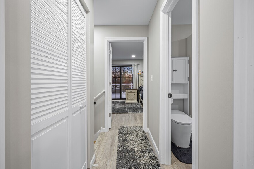 Building Photo - 207 Woodlawn Ave