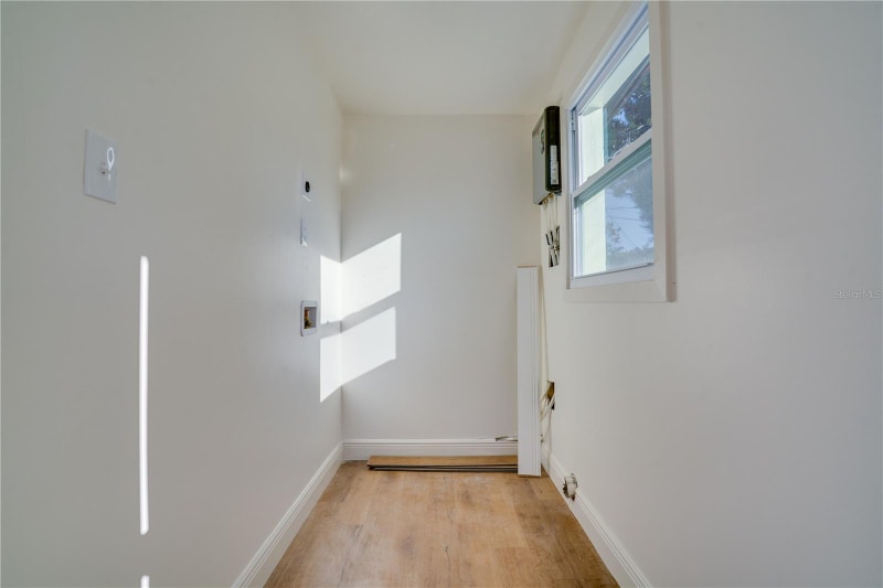 Building Photo - 11797 104th St