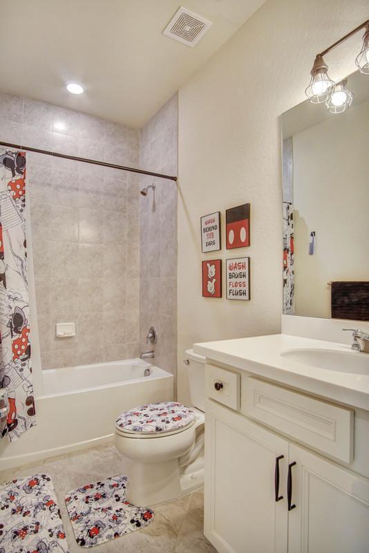 Building Photo - 2374 Post St