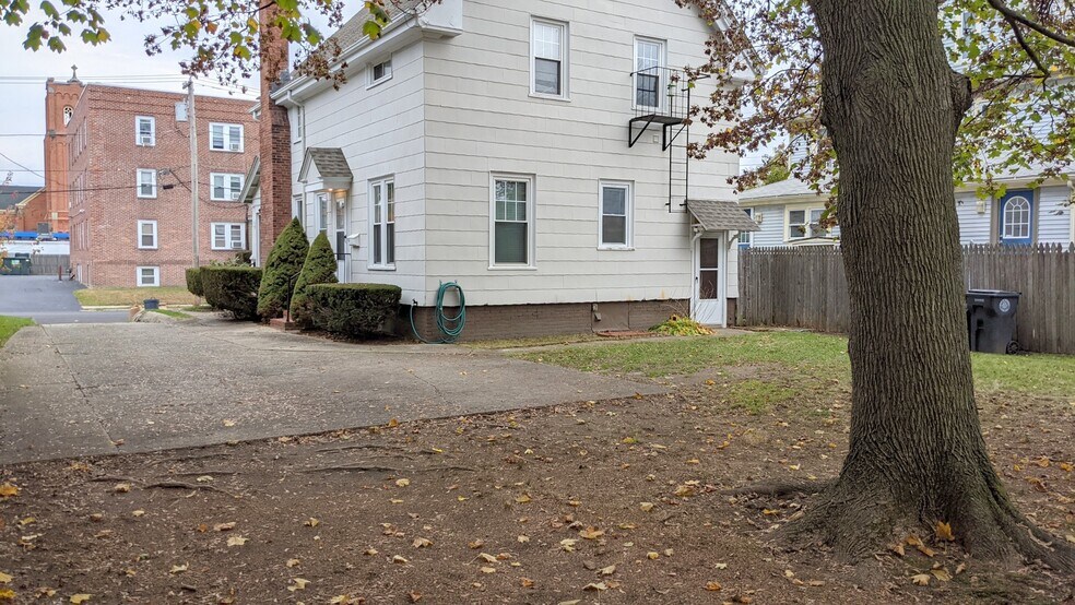 Building Photo - 6 Prospect St