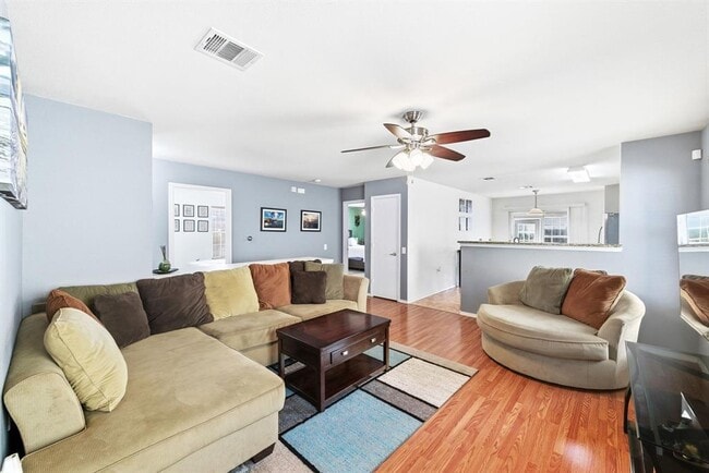 Building Photo - 1905 Espino Cove