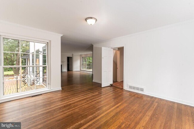 Building Photo - 50 Wistar Rd