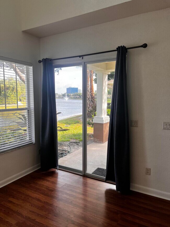 Building Photo - 477 Pacific Grove Dr