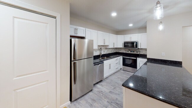 Building Photo - 465 Whalley Ave