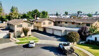 Building Photo - Spacious 2BD/2BTH with Private 2 Car Garage!