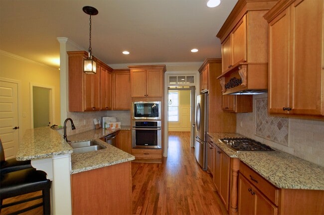 Building Photo - 112 Bancroft Brook Dr