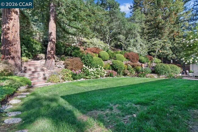 Building Photo - 539 Dalewood Dr