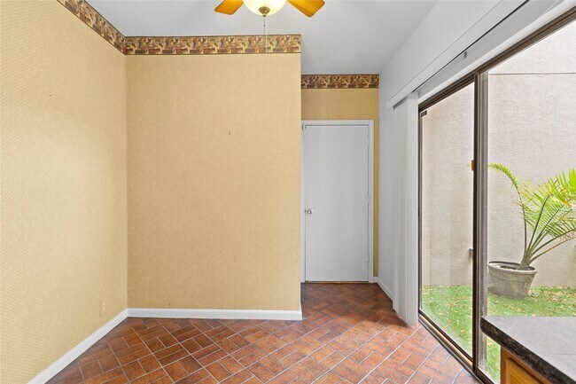 Building Photo - 2440 Bering Dr