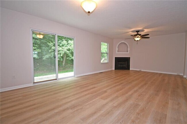 Building Photo - 2291 Flint Dr