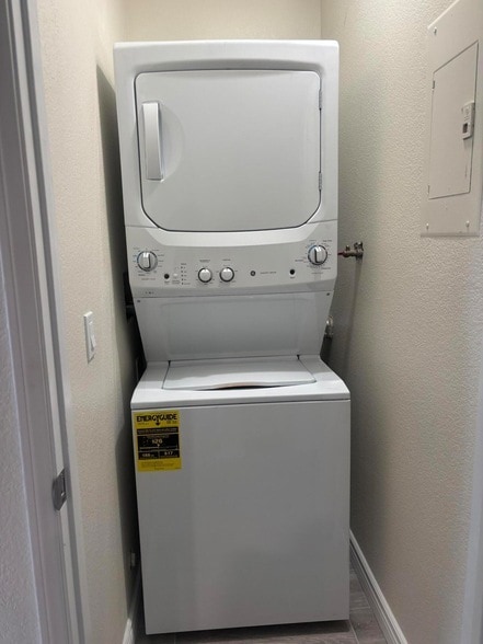 Building Photo - 74800 Sheryl Ave