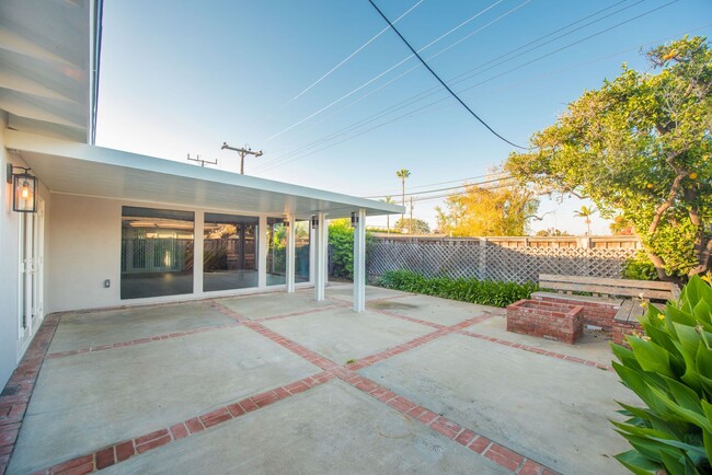 Building Photo - Mesa Verde