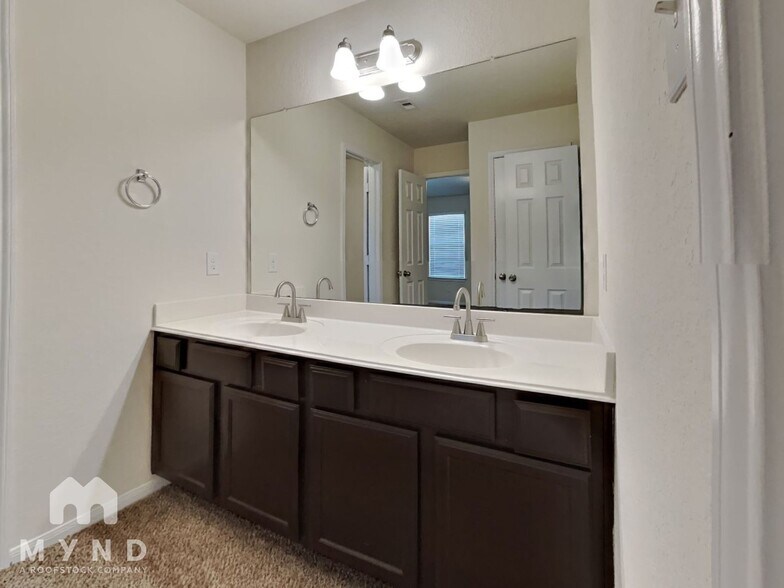 Building Photo - 15315 Signal Ridge Way