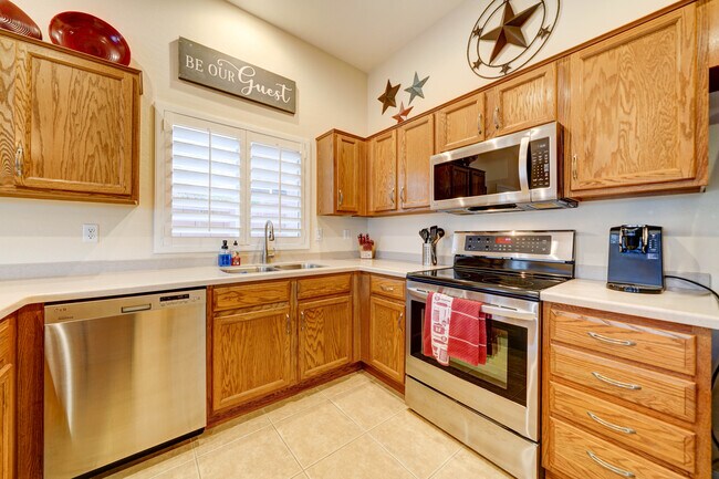 Building Photo - 6744 S Haunted Canyon Rd