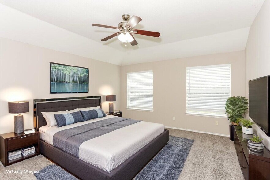 Building Photo - 125 Adams Dr