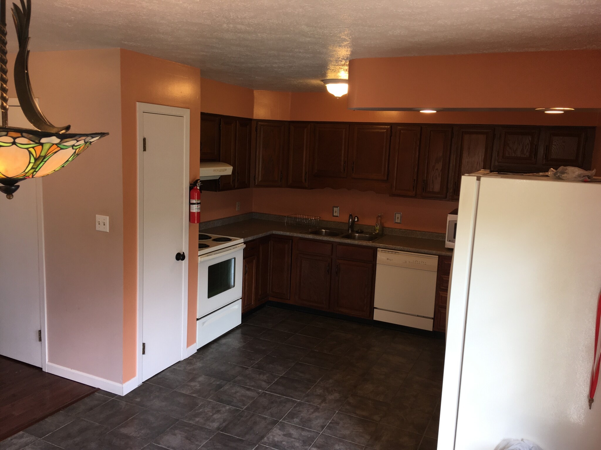 Kitchen - 1528 Blue Course Dr