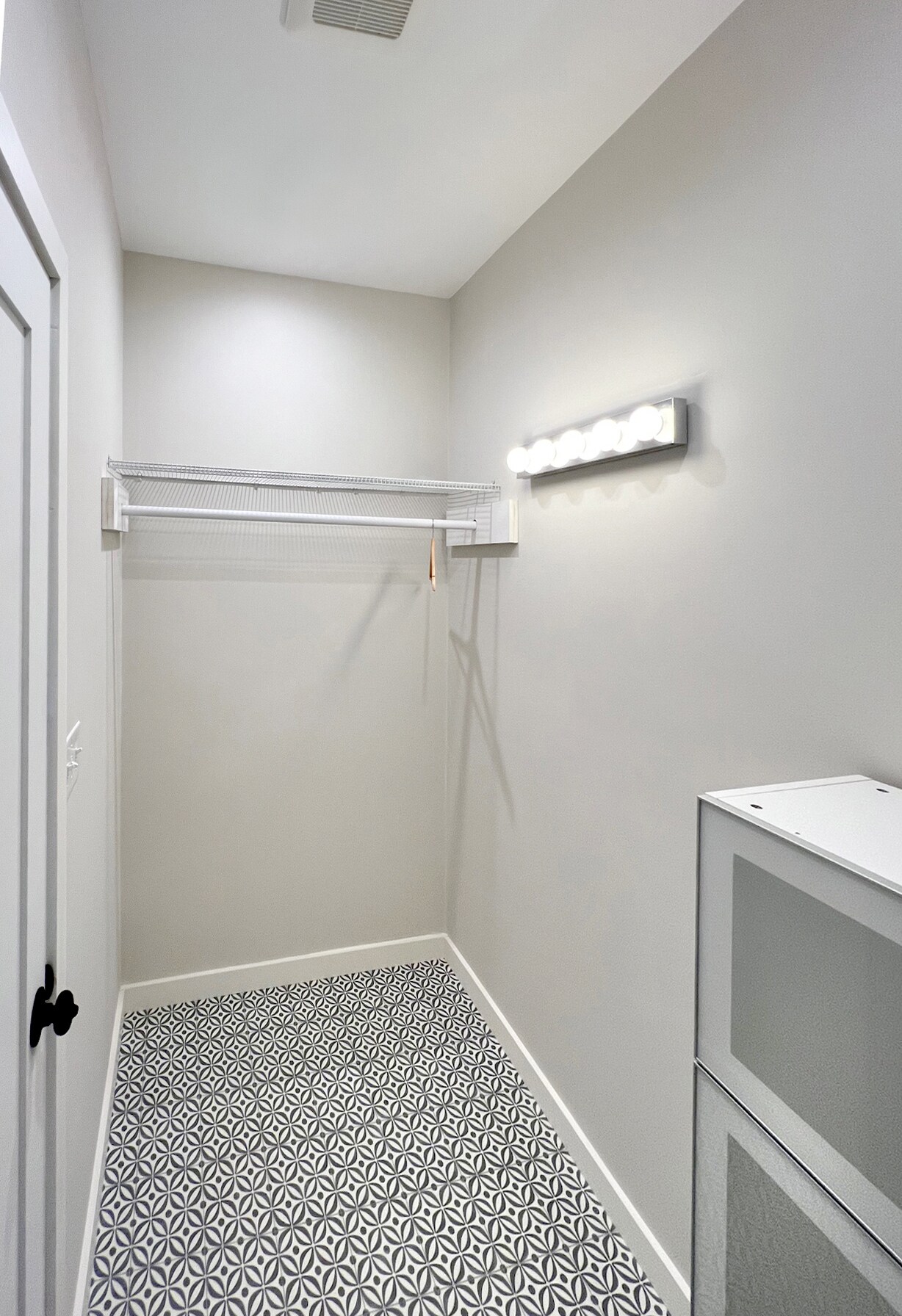 Walk in closet - 29R Wachusett Ave