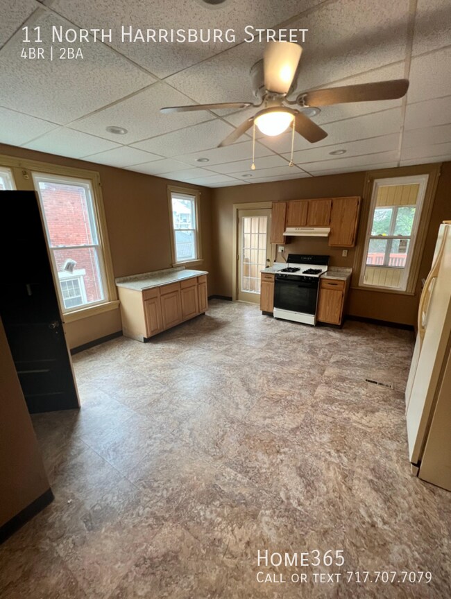 Building Photo - Charming Townhome in Steelton! 4 Bedroom, ...