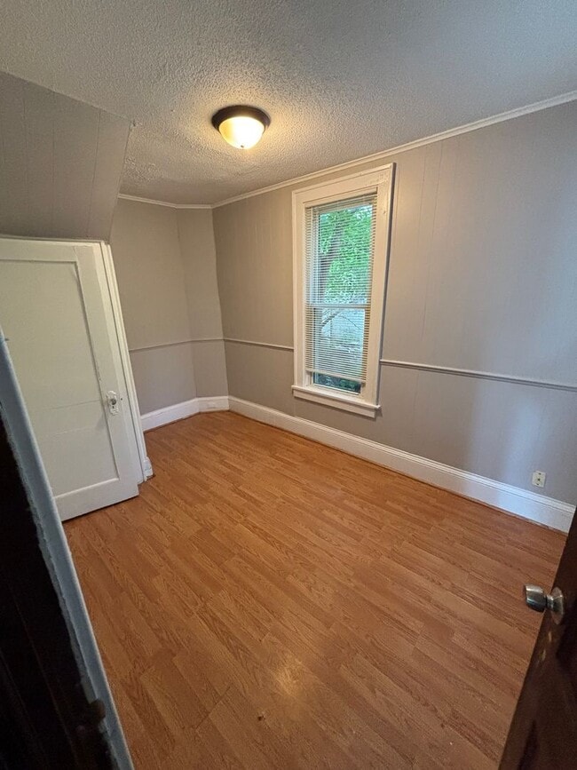 Building Photo - Available  sept 1st