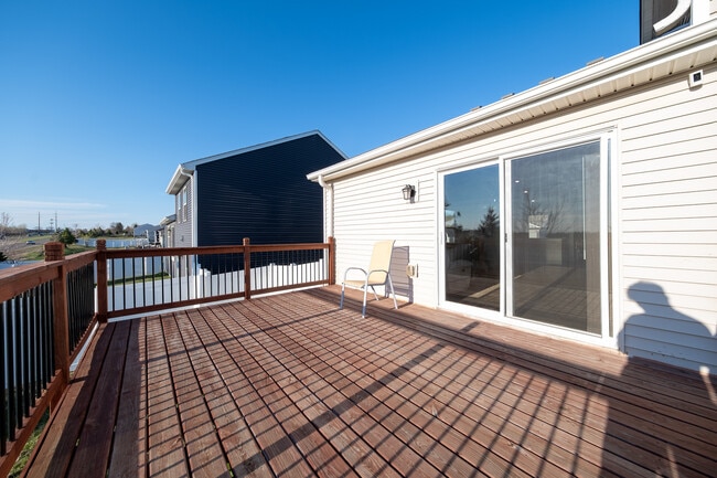 Building Photo - 15233 Emory Ave