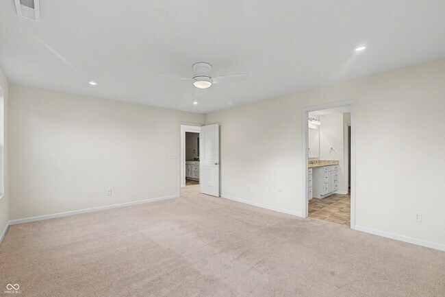 Building Photo - 5465 Dunhaven Rd