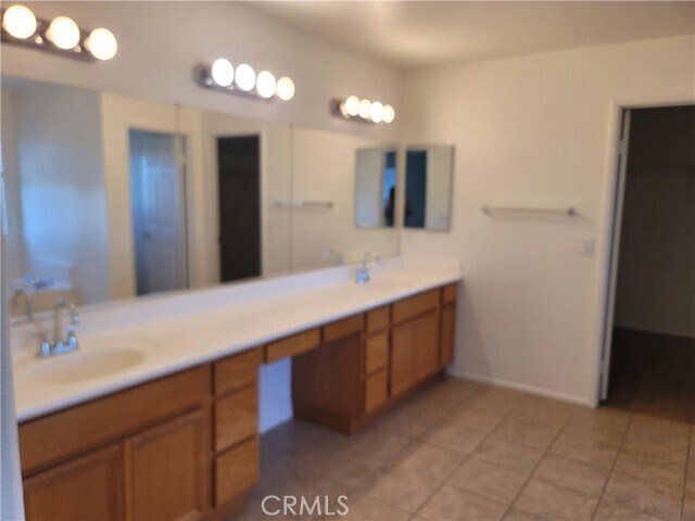 Building Photo - 29153 Hydrangea St