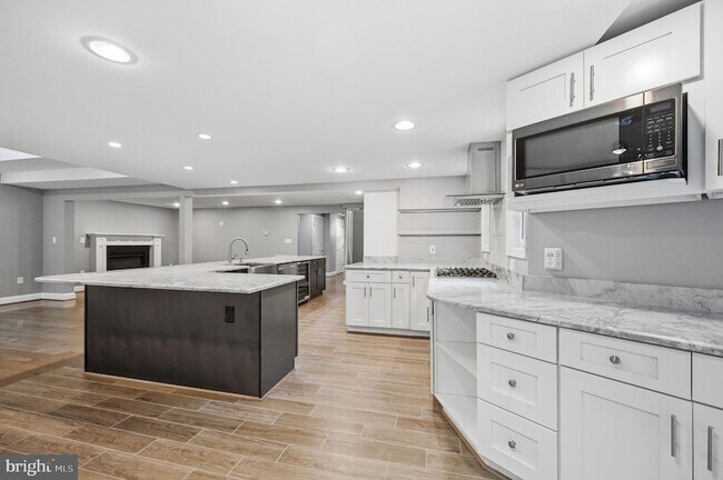 Building Photo - 8474 Ararat Ct