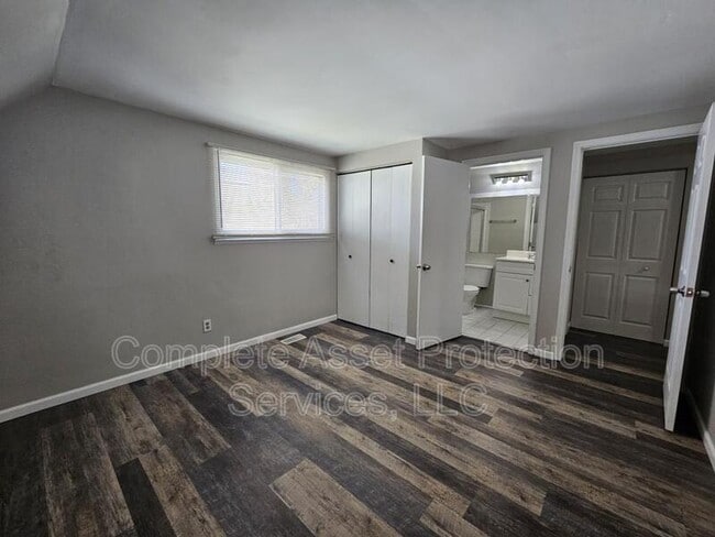 Building Photo - 5955 Tyler Pl