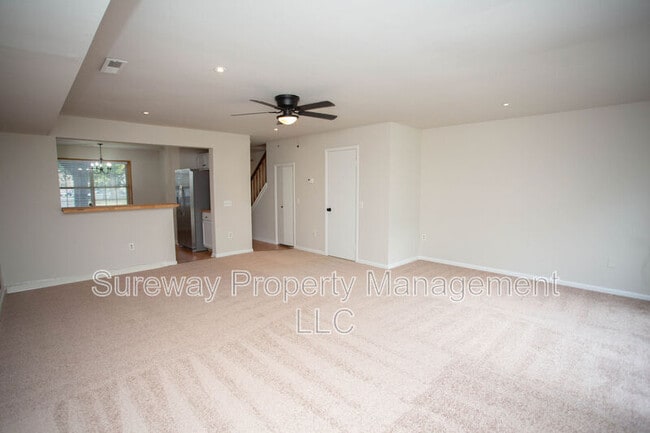 Building Photo - 137 Brent Ct