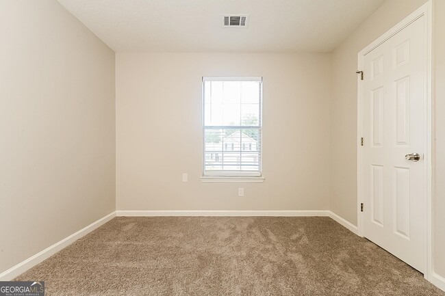 Building Photo - 43 Bridlewood Ct