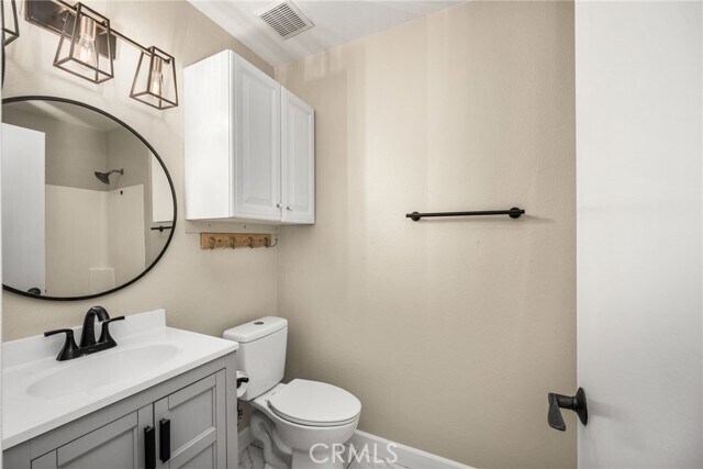 Building Photo - 1129 Iris Cir