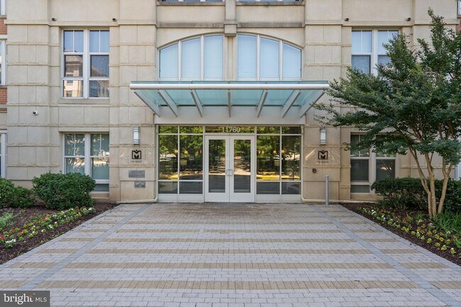Building Photo - 11760 Sunrise Valley Dr