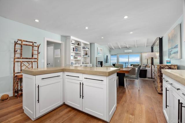 Building Photo - 435 S Sierra Ave