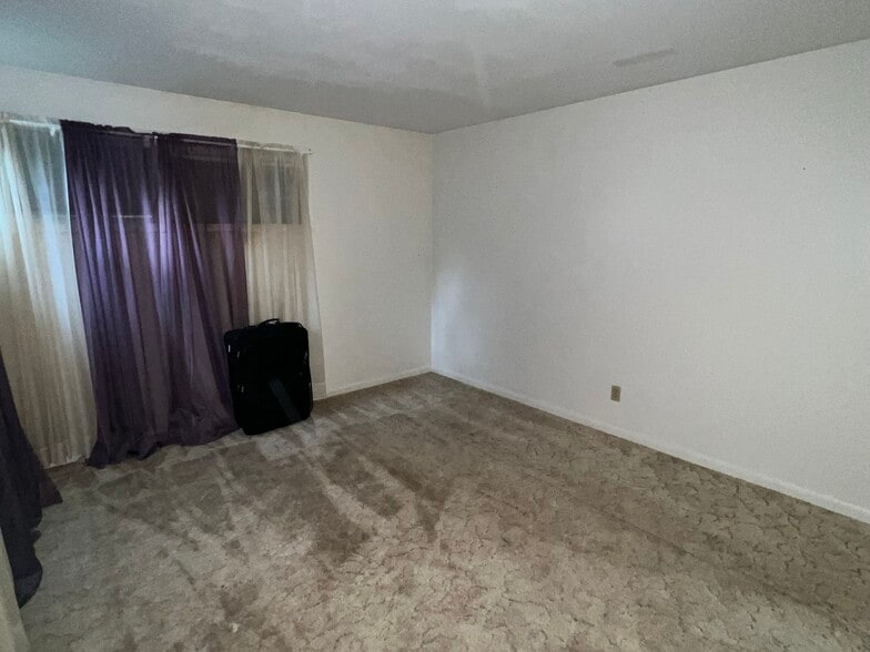 Bedroom 2 - 350 Mound Ave