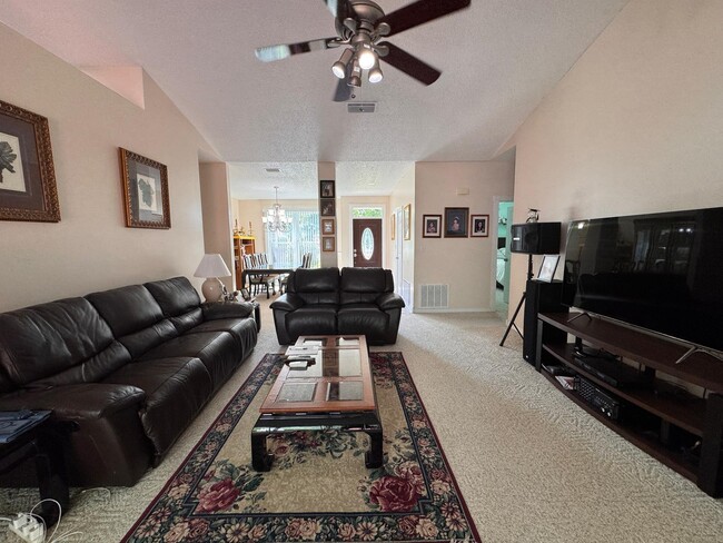 Building Photo - 4227 Marysa Dr