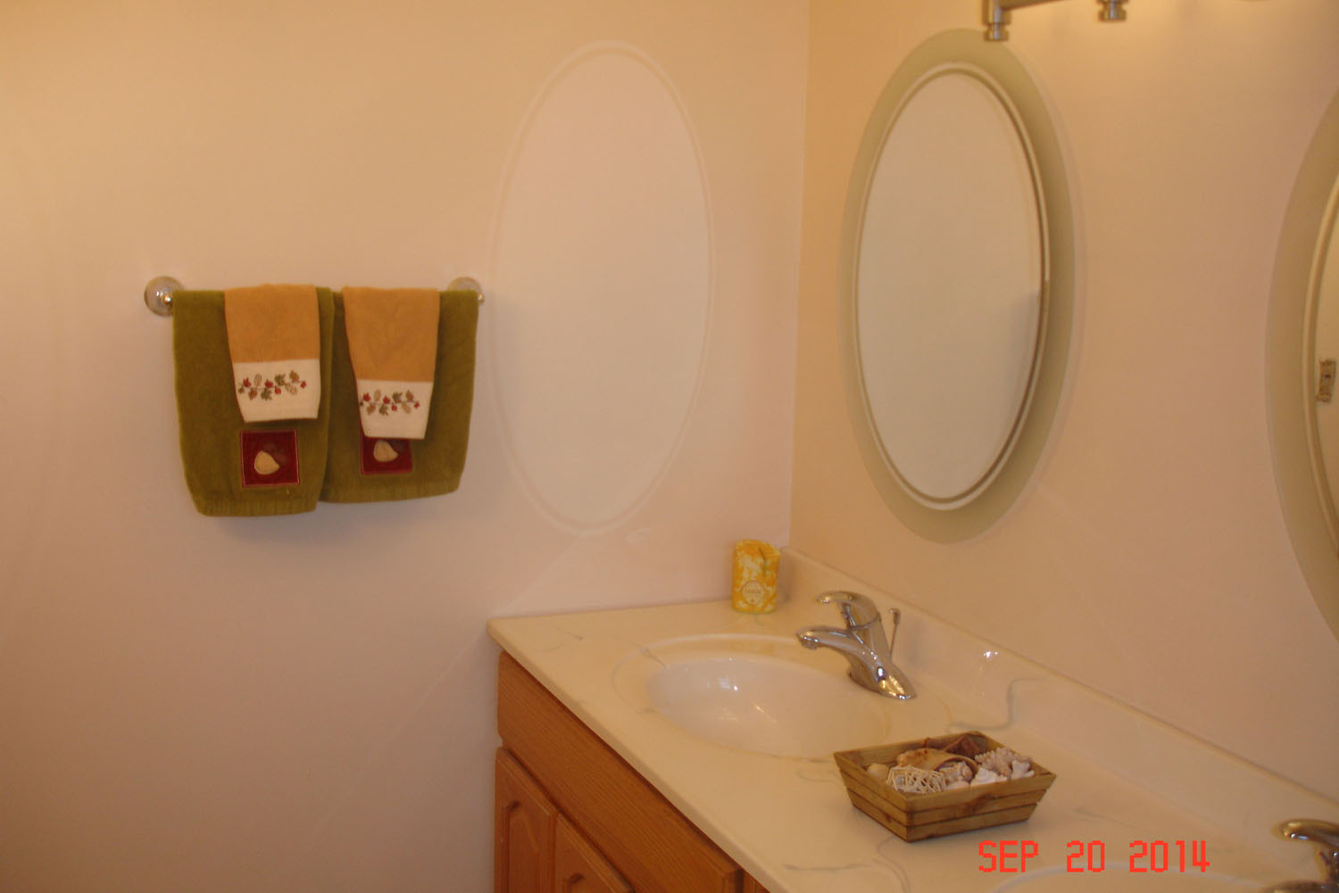 Building Photo - 2424 Highland Cir