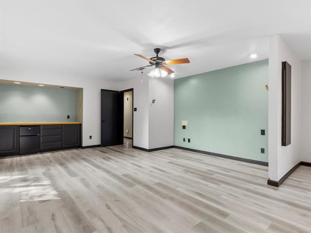 Building Photo - 1004 Overhill Dr