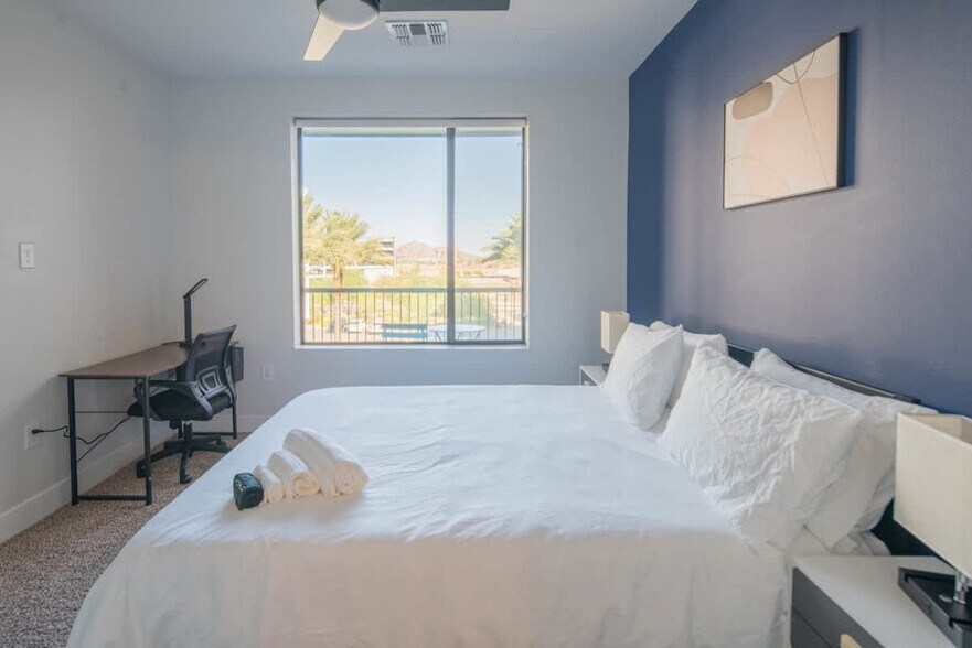 Building Photo - 701 W Rio Salado Pkwy