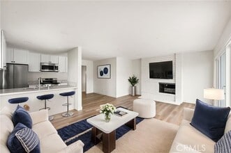Building Photo - 780 N Shattuck Pl