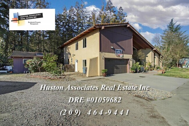 Building Photo - 5830 E Ashley Ln