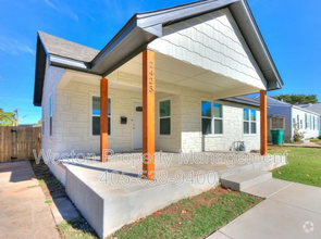 Building Photo - 2425 NW 36th Terrace